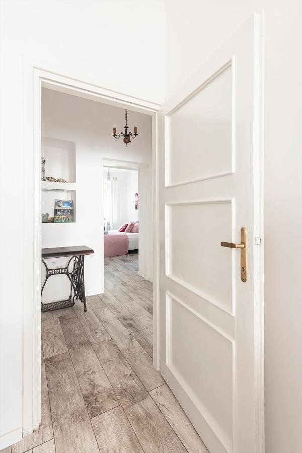 Shortstaypoland Mostowa Apartment Warsaw